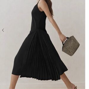 Elegant Black Pleated Dress